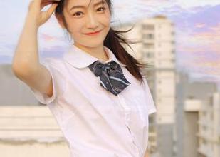 感受Umeko J纯白背后的故事，精彩免费图片尽在此处欣赏！.txt